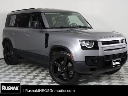 Used 2023 Land Rover Defender 110 S image 1