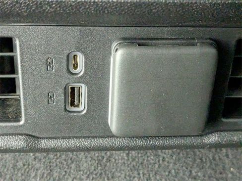 Certified 2024 GMC Sierra 1500 SLT image 25