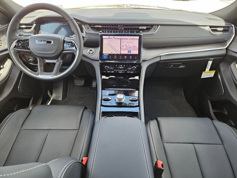 New 2025 Jeep Grand Cherokee Overland w/ Luxury Tech Group IV image 15