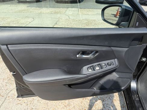 Used 2024 Nissan Sentra SV FWD image 12