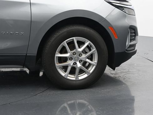 Used 2023 Chevrolet Equinox LT w/ Driver Convenience Package FWD image 11