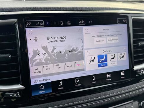 Used 2022 Chrysler Pacifica Touring-L w/ S Appearance Package image 16