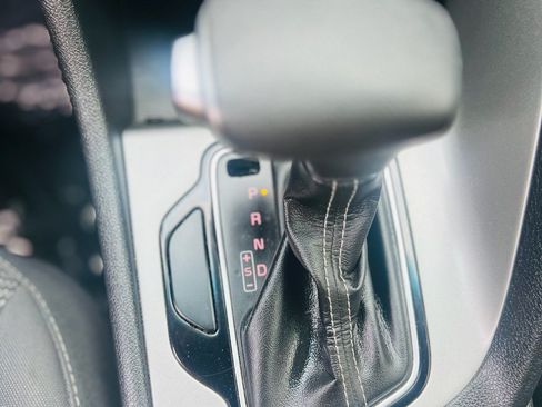 Used 2022 Kia Niro LX FWD image 19
