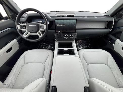 New 2026 Land Rover Defender 110 X-Dynamic SE AWD/4WD image 13