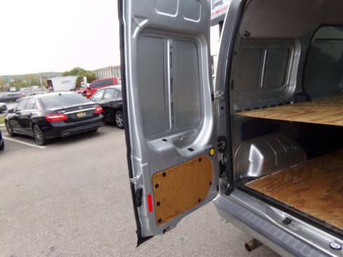 Used 2012 Ford Transit Connect XLT image 28