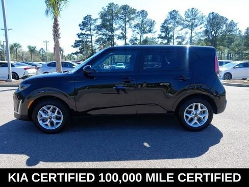 Certified 2025 Kia Soul LX FWD image 8