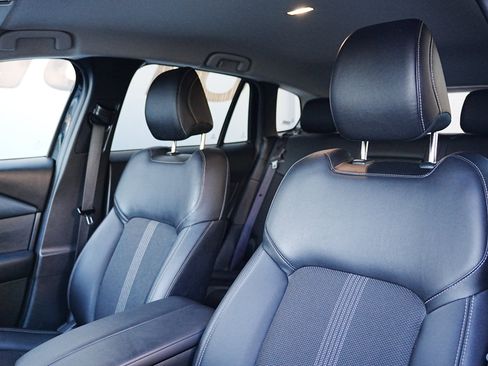 Used 2024 MAZDA CX-50 AWD 2.5 S w/ Preferred Package image 10