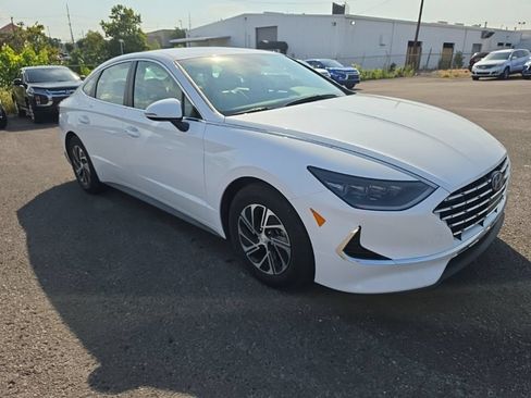 Used 2023 Hyundai Sonata Blue w/ Cargo Package FWD image 2