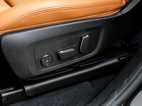 Used 2025 BMW X4 xDrive30i image 37