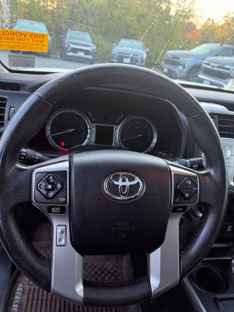 Used 2018 Toyota 4Runner SR5 Premium AWD/4WD image 11