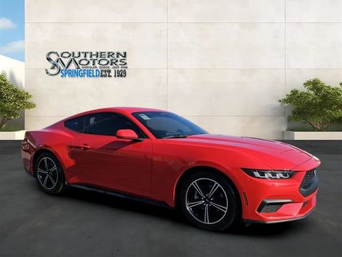 Used 2024 Ford Mustang Coupe RWD image 7