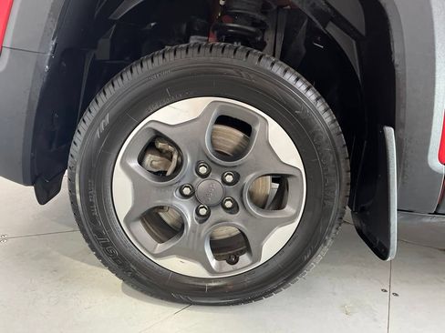 Used 2018 Jeep Renegade Sport w/ Power & Air Group AWD/4WD image 15