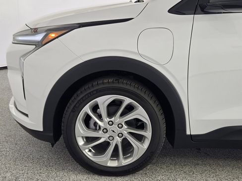 New 2027 Chevrolet Bolt LT w/ Comfort Package FWD image 8