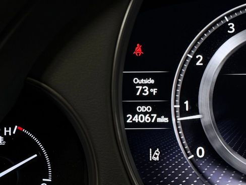 Used 2023 Lexus LS 500 w/ Interior Upgrade Package RWD image 18