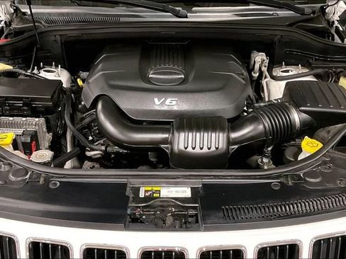 Used 2014 Jeep Grand Cherokee Limited image 10