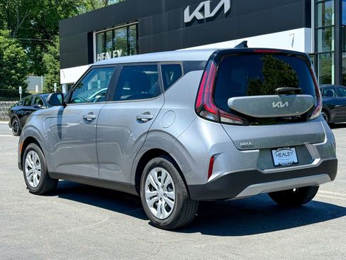 Certified 2023 Kia Soul LX FWD image 6