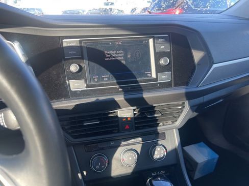 Used 2024 Volkswagen Jetta S image 15