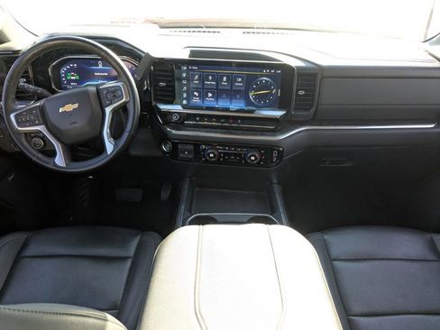 Used 2024 Chevrolet Silverado 3500 LTZ w/ LTZ Texas Edition image 16