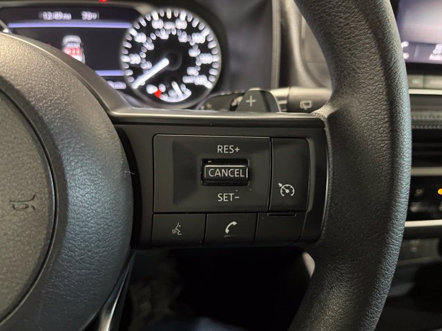 Used 2024 Nissan Rogue S FWD image 23