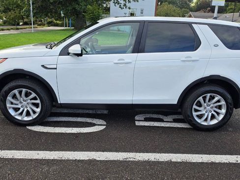 Used 2016 Land Rover Discovery Sport HSE AWD/4WD image 8