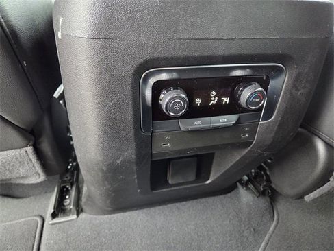 Certified 2025 Chevrolet Tahoe LT image 17