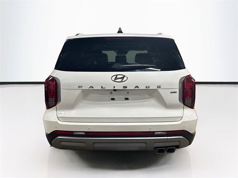 Used 2024 Hyundai Palisade SEL image 6