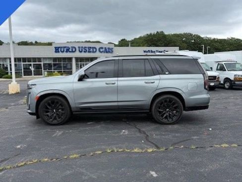 Used 2023 Cadillac Escalade Sport Platinum w/ LPO, ONYX Package image 7