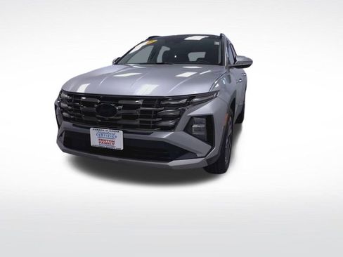 Used 2025 Hyundai Tucson Limited AWD/4WD image 3