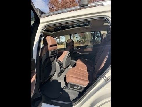 Used 2020 BMW X7 xDrive40i w/ Cold Weather Package image 5