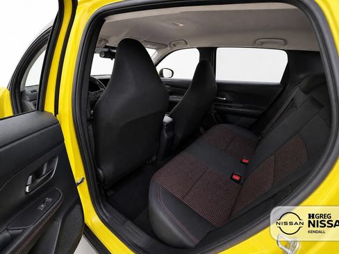 Used 2025 Nissan Kicks SR FWD image 8