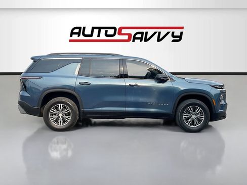 Used 2026 Chevrolet Traverse LT w/ Driver Confidence Package AWD/4WD image 8