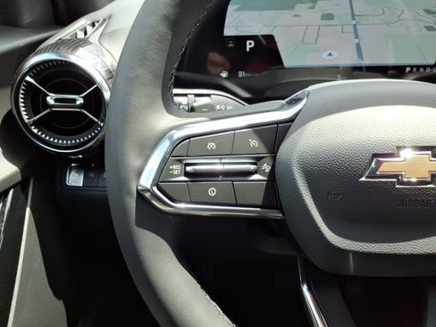 New 2026 Chevrolet Equinox LT FWD image 13