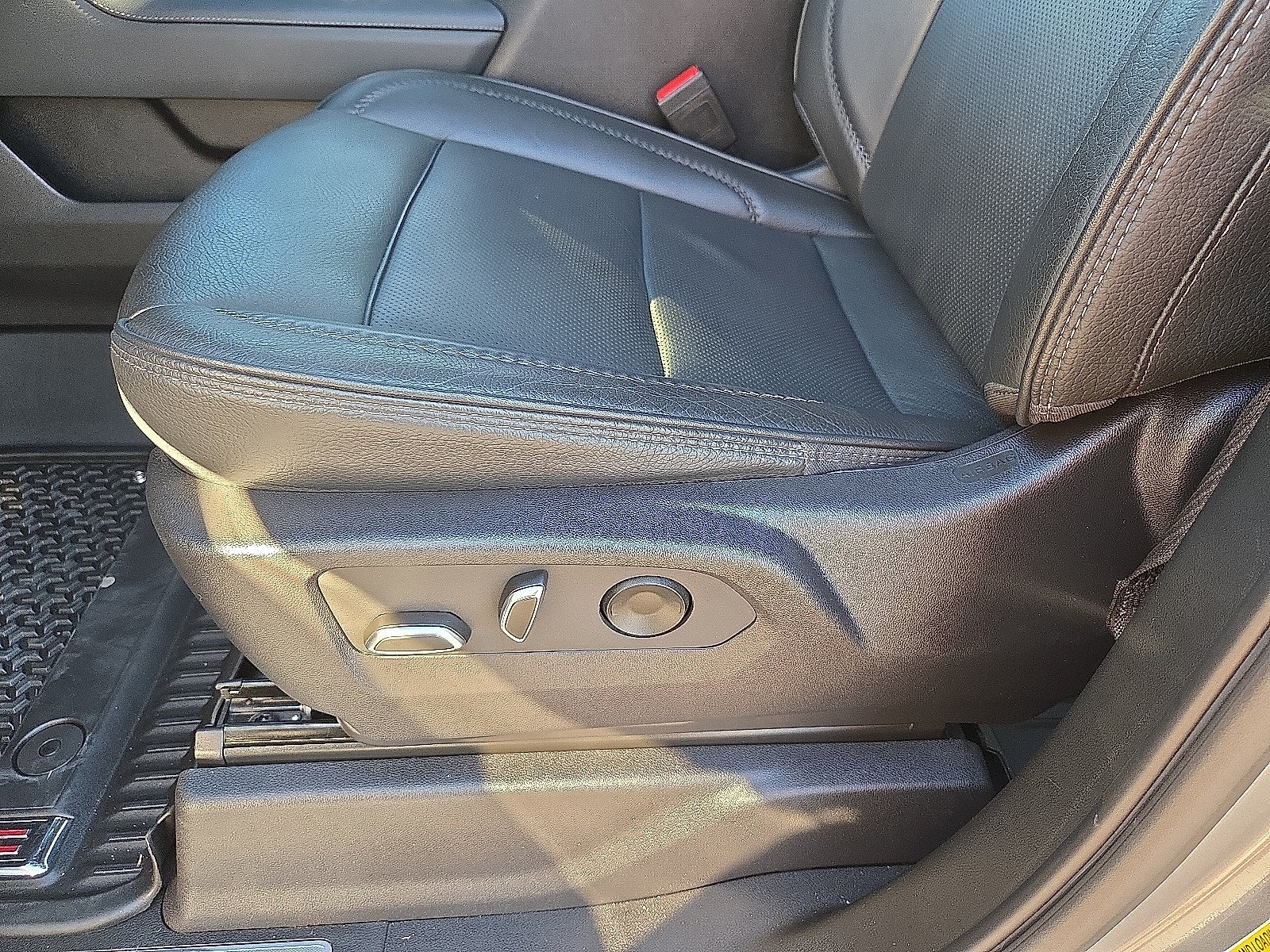 Used 2023 GMC Sierra 1500 Denali AWD/4WD image 21