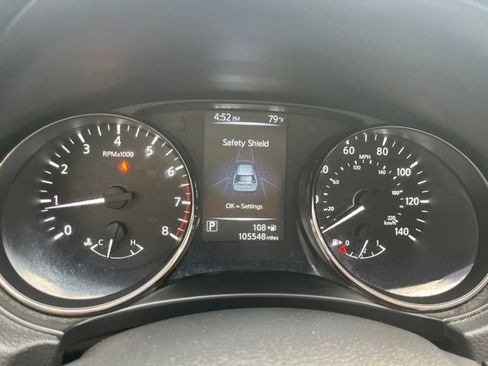 Used 2017 Nissan Rogue SV AWD/4WD image 38