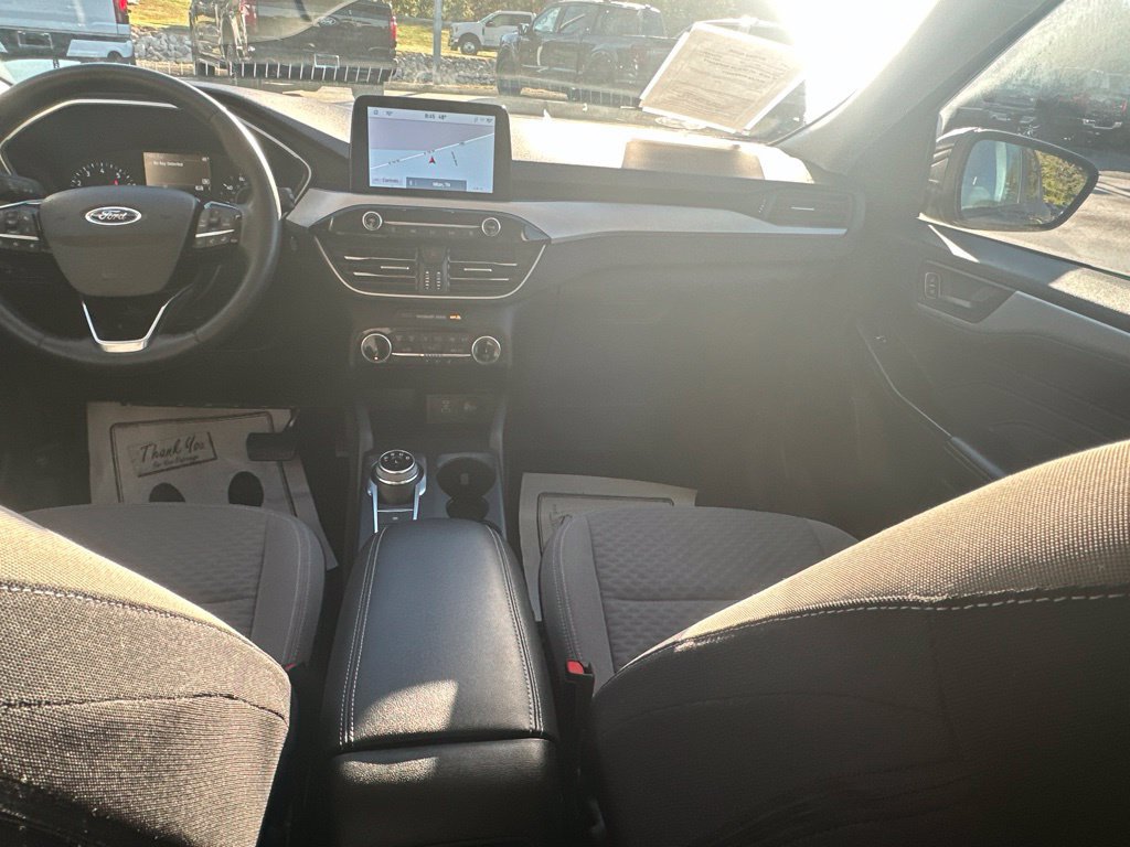 Used 2022 Ford Escape SE w/ SE Sport Appearance Package FWD image 18