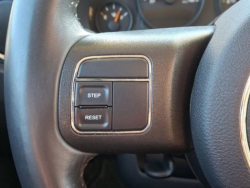 Used 2015 Jeep Patriot Latitude image 19