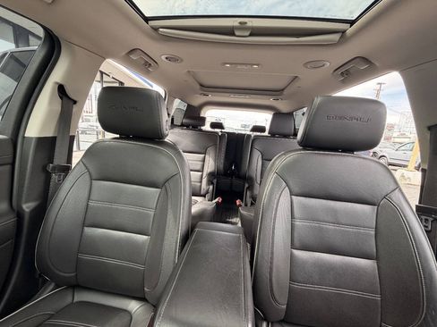 Used 2019 GMC Acadia Denali w/ Technology Package AWD/4WD image 12
