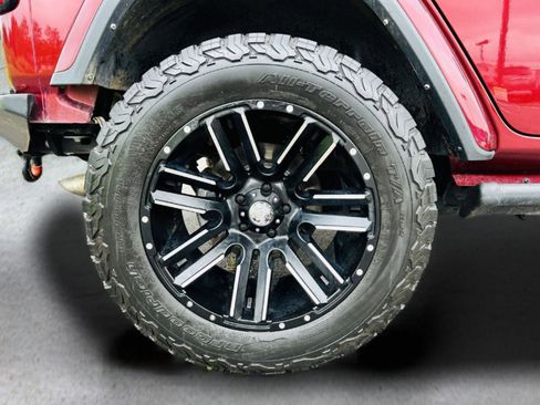 Used 2022 Jeep Wrangler Unlimited Sahara w/ LED Lighting Group image 36