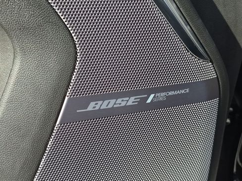 New 2026 GMC Yukon Denali Ultimate w/ LPO, Floor Liner Package AWD/4WD image 24