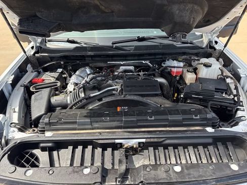 Used 2025 Chevrolet Silverado 2500 LTZ w/ LTZ Convenience Package AWD/4WD image 20