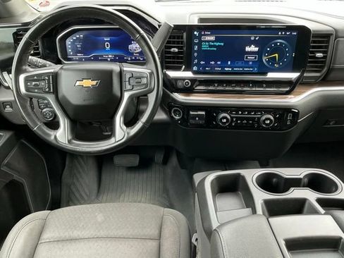Used 2024 Chevrolet Silverado 2500 LT AWD/4WD image 13