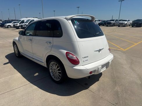 Used 2008 Chrysler PT Cruiser Limited FWD image 7