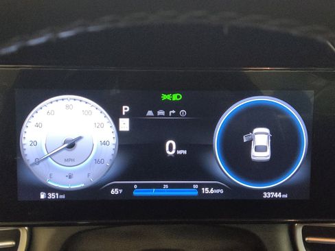 Used 2025 Hyundai Elantra SEL FWD image 23