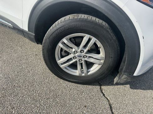 Certified 2023 Ford Explorer XLT w/ Equipment Group 202A image 36