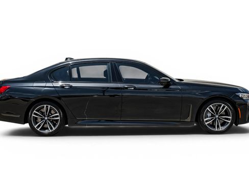 Used 2020 BMW 750i xDrive w/ Executive Package AWD/4WD image 7
