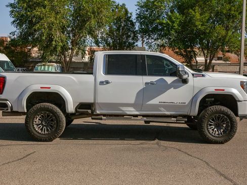Used 2020 GMC Sierra 3500 Denali w/ Denali Ultimate Package AWD/4WD image 3