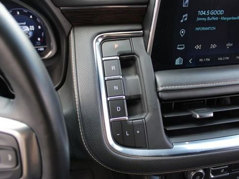 Used 2023 Chevrolet Tahoe Premier AWD/4WD image 24