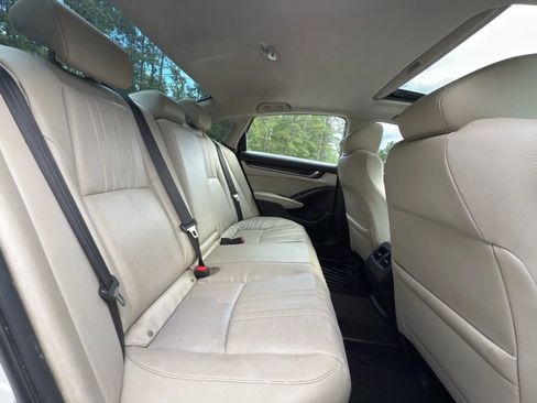 Used 2018 Honda Accord EX-L image 24