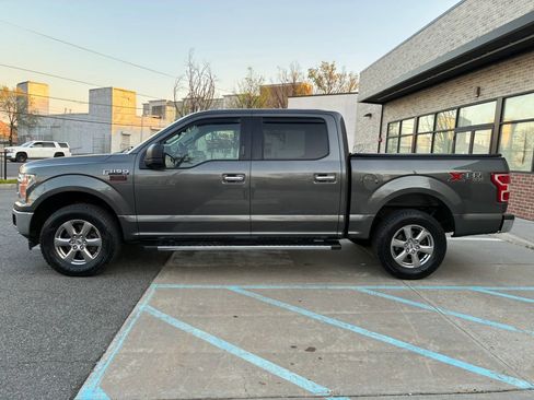 Used 2018 Ford F150 XLT w/ XTR Package image 4