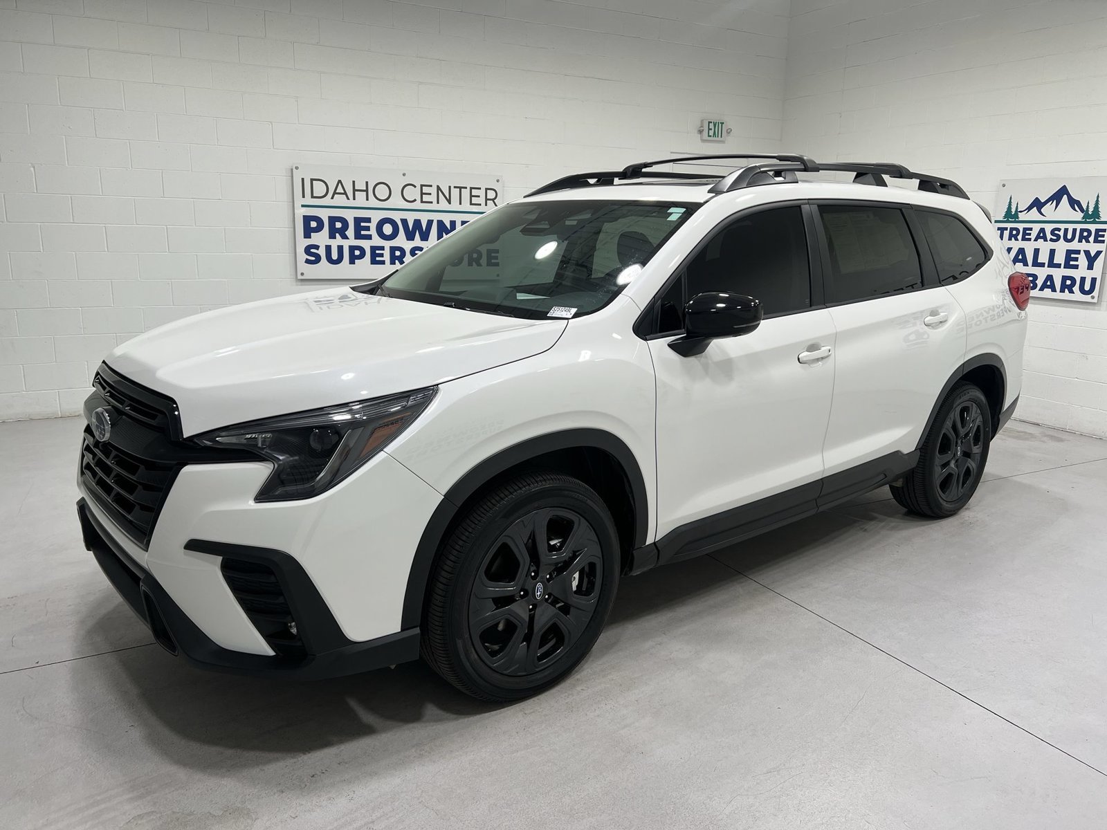 Certified 2025 Subaru Ascent Bronze Edition AWD/4WD image 4